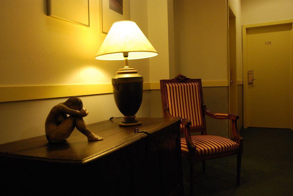 Albion Hotel Ieper Bagian luar foto
