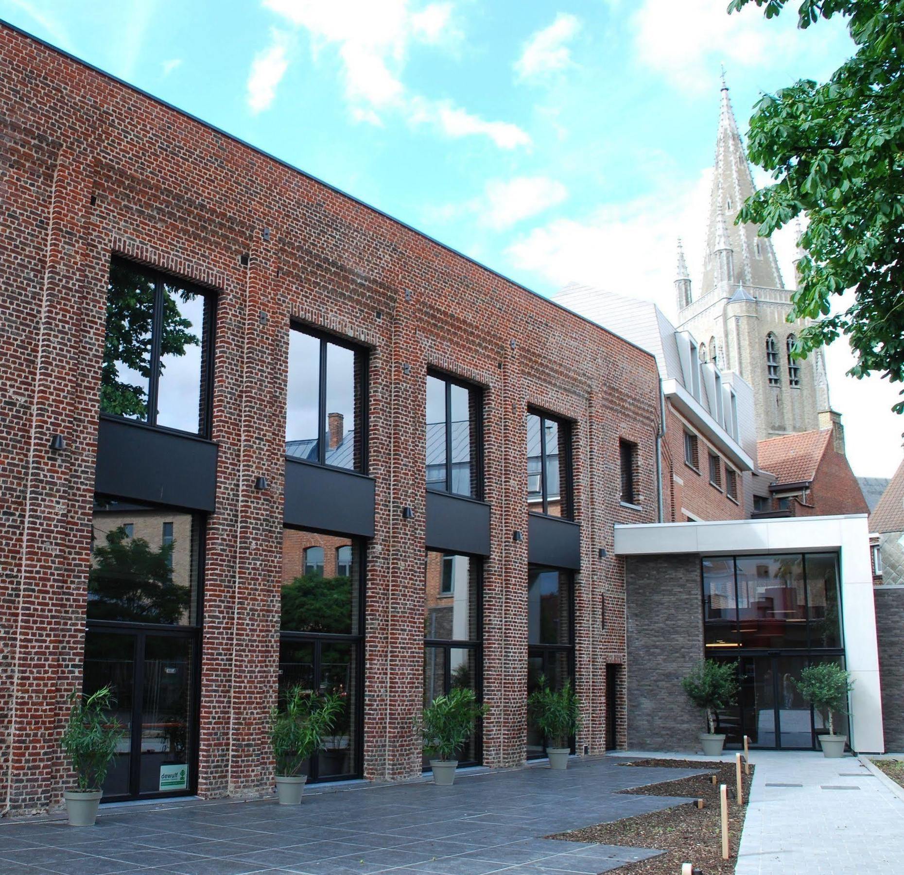 Albion Hotel Ieper Bagian luar foto