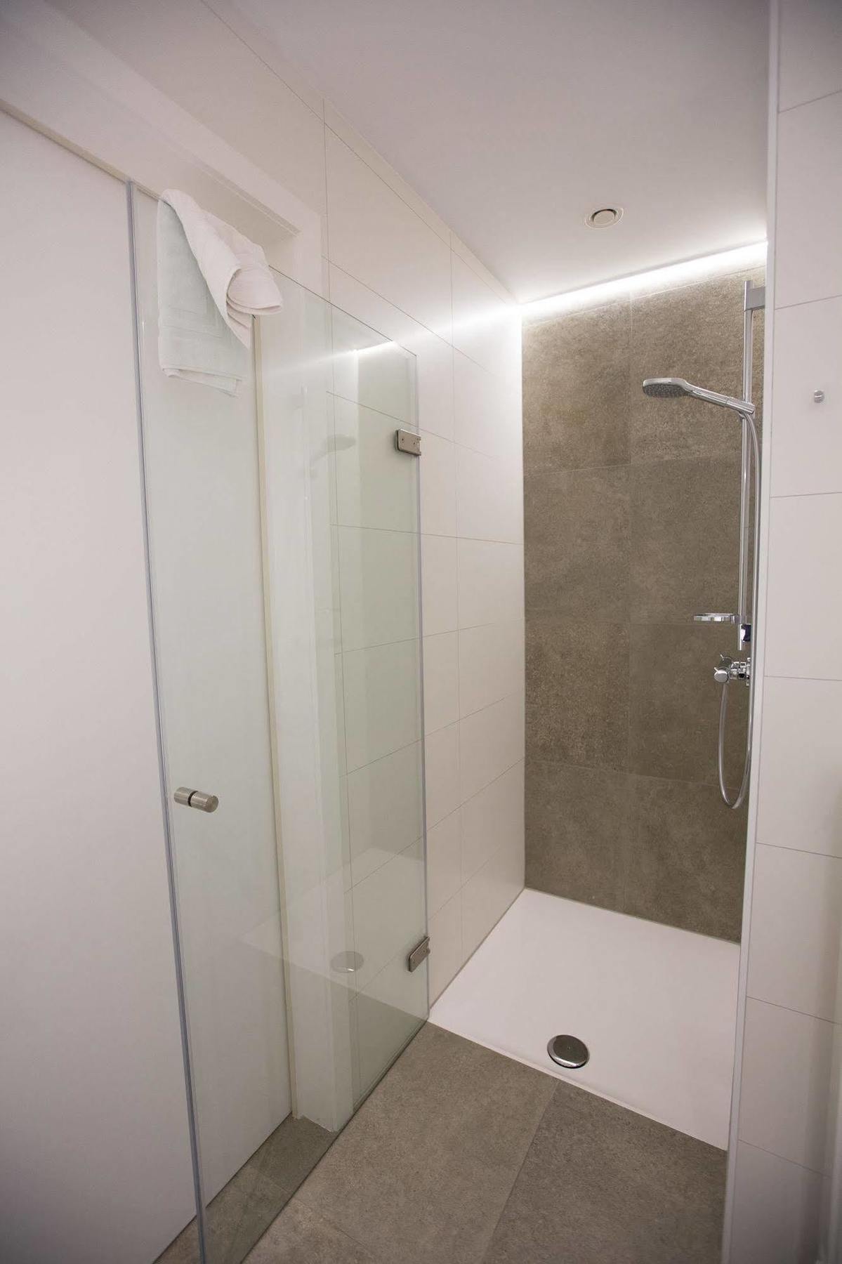 Albion Hotel Ieper Bagian luar foto