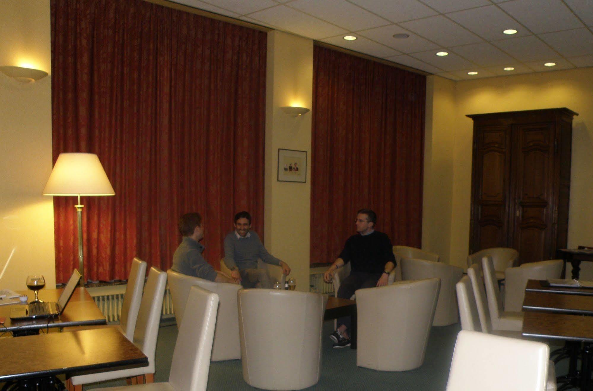 Albion Hotel Ieper Bagian luar foto
