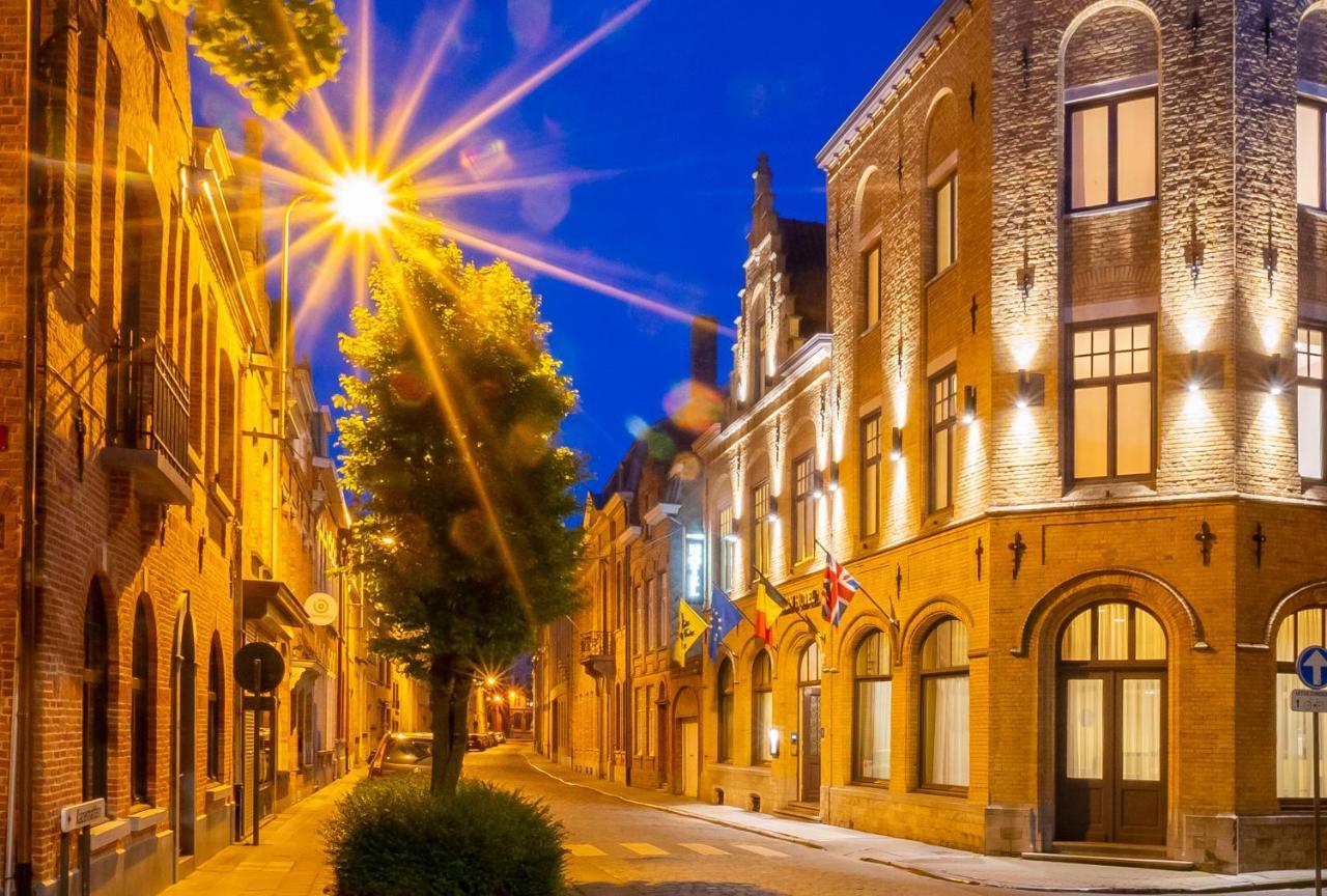 Albion Hotel Ieper Bagian luar foto